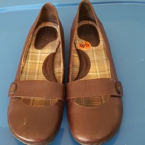 🌺3/$20🌹Born Maryjanes